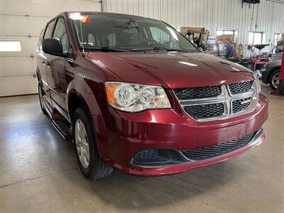 2017 Dodge Grand Caravan SE - Photo 4 - Saint Louis, MI 48880-9800