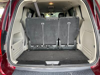 2017 Dodge Grand Caravan SE - Photo 21 - Saint Louis, MI 48880-9800
