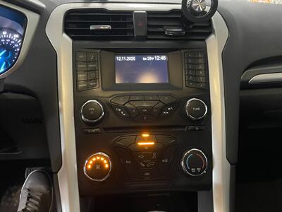 2014 Ford Fusion SE - Photo 10 - Saint Louis, MI 48880-9800