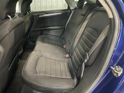2014 Ford Fusion SE - Photo 12 - Saint Louis, MI 48880-9800