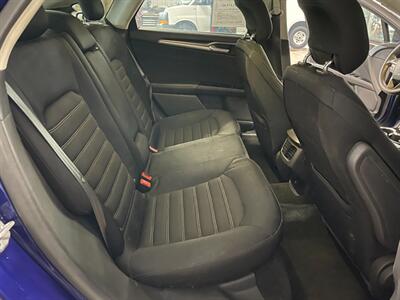 2014 Ford Fusion SE - Photo 13 - Saint Louis, MI 48880-9800