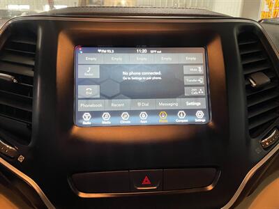 2019 Jeep Cherokee Latitude   - Photo 13 - Saint Louis, MI 48880-9800