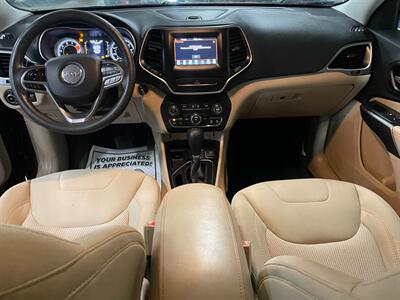 2019 Jeep Cherokee Latitude   - Photo 8 - Saint Louis, MI 48880-9800