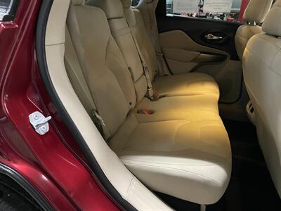 2019 Jeep Cherokee Latitude   - Photo 21 - Saint Louis, MI 48880-9800