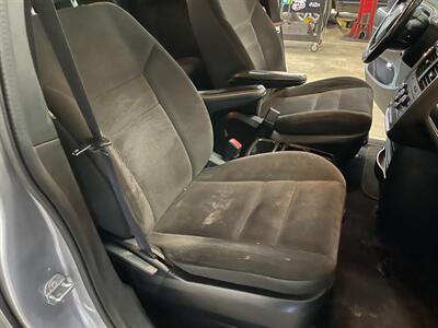 2018 Dodge Grand Caravan SE Plus   - Photo 16 - Saint Louis, MI 48880-9800