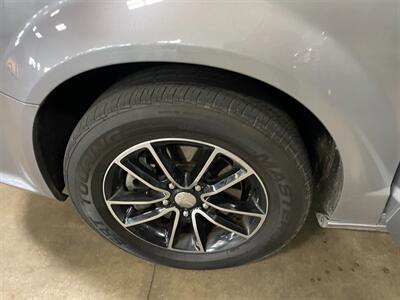 2018 Dodge Grand Caravan SE Plus   - Photo 22 - Saint Louis, MI 48880-9800