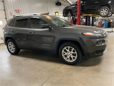 2015 Jeep Cherokee Latitude   - Photo 5 - Saint Louis, MI 48880-9800