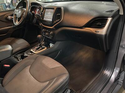 2015 Jeep Cherokee Latitude   - Photo 22 - Saint Louis, MI 48880-9800