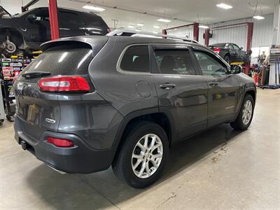 2015 Jeep Cherokee Latitude   - Photo 6 - Saint Louis, MI 48880-9800