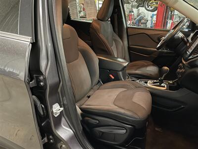 2015 Jeep Cherokee Latitude   - Photo 20 - Saint Louis, MI 48880-9800