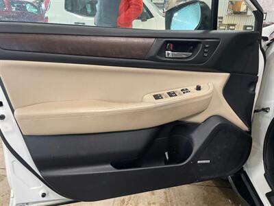 2015 Subaru Outback 2.5i Limited - Photo 21 - Saint Louis, MI 48880-9800