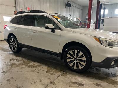 2015 Subaru Outback 2.5i Limited - Photo 5 - Saint Louis, MI 48880-9800