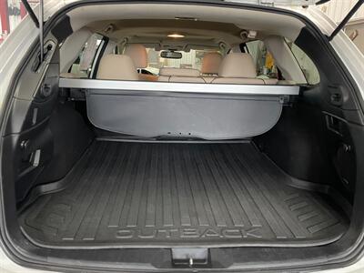 2015 Subaru Outback 2.5i Limited - Photo 24 - Saint Louis, MI 48880-9800