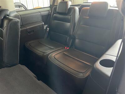 2010 Ford Flex Limited   - Photo 18 - Saint Louis, MI 48880-9800