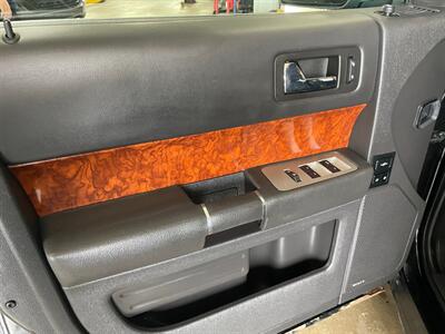 2010 Ford Flex Limited   - Photo 24 - Saint Louis, MI 48880-9800