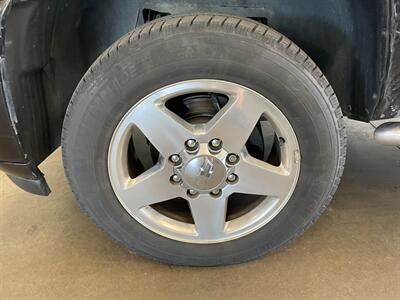2013 Chevrolet Silverado 2500HD LT - Photo 21 - Saint Louis, MI 48880-9800