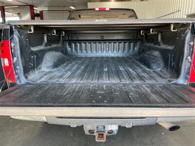 2013 Chevrolet Silverado 2500HD LT - Photo 22 - Saint Louis, MI 48880-9800