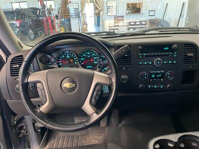 2013 Chevrolet Silverado 2500HD LT - Photo 8 - Saint Louis, MI 48880-9800