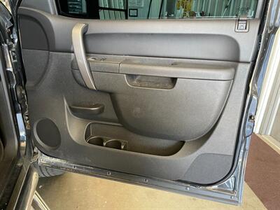2013 Chevrolet Silverado 2500HD LT - Photo 19 - Saint Louis, MI 48880-9800