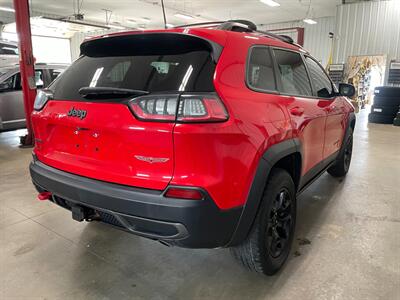 2019 Jeep Cherokee Trailhawk - Photo 6 - Saint Louis, MI 48880-9800