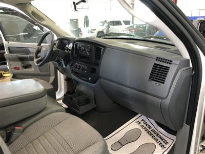 2008 Dodge Ram 1500 SXT   - Photo 18 - Saint Louis, MI 48880-9800
