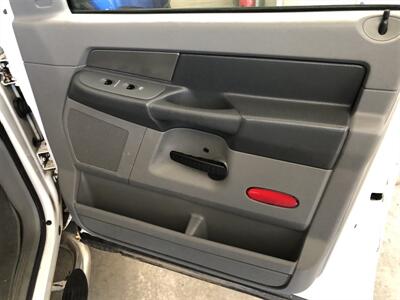 2008 Dodge Ram 1500 SXT   - Photo 19 - Saint Louis, MI 48880-9800