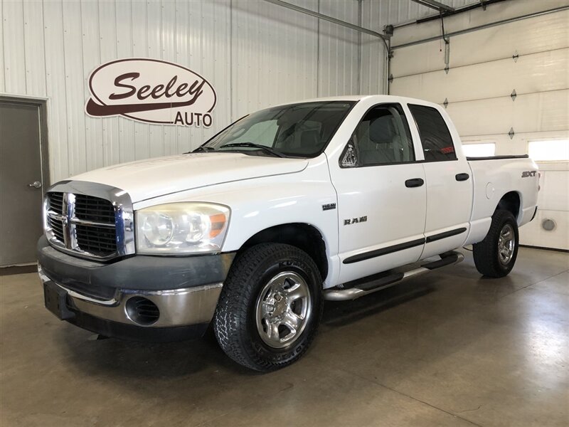 2008 Dodge Ram 1500 SXT - Photo 1 - Saint Louis, MI 48880-9800