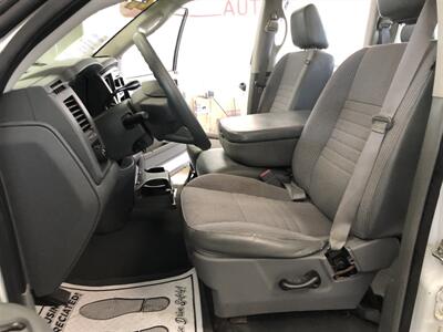 2008 Dodge Ram 1500 SXT   - Photo 14 - Saint Louis, MI 48880-9800