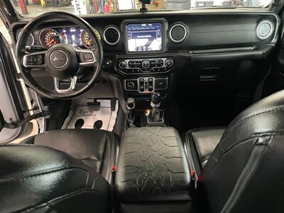 2018 Jeep Wrangler Sahara - Photo 9 - Saint Louis, MI 48880-9800