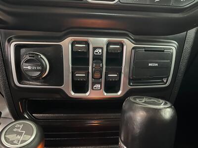 2018 Jeep Wrangler Sahara - Photo 18 - Saint Louis, MI 48880-9800