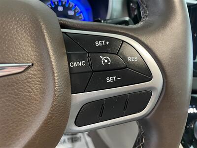 2017 Chrysler Pacifica Touring Plus   - Photo 11 - Saint Louis, MI 48880-9800