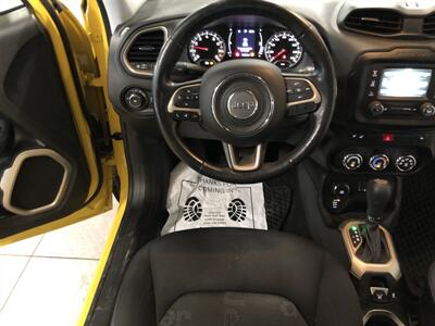 2017 Jeep Renegade Latitude   - Photo 8 - Saint Louis, MI 48880-9800