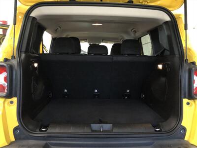 2017 Jeep Renegade Latitude   - Photo 24 - Saint Louis, MI 48880-9800