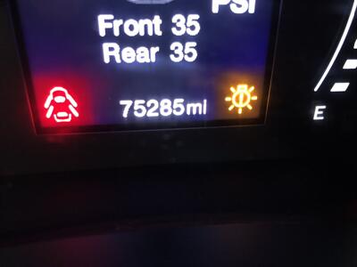 2017 Jeep Renegade Latitude   - Photo 9 - Saint Louis, MI 48880-9800