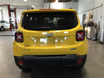 2017 Jeep Renegade Latitude   - Photo 25 - Saint Louis, MI 48880-9800