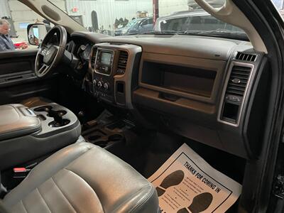 2015 RAM 3500 Tradesman   - Photo 17 - Saint Louis, MI 48880-9800