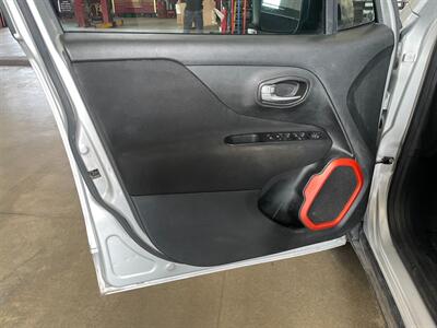 2018 Jeep Renegade Sport - Photo 20 - Saint Louis, MI 48880-9800