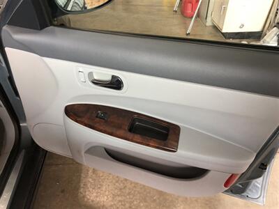 2007 Buick LaCrosse CX   - Photo 19 - Saint Louis, MI 48880-9800