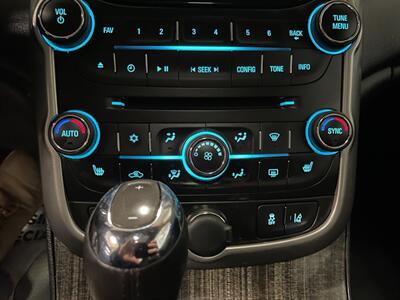 2015 Chevrolet Malibu LTZ   - Photo 11 - Saint Louis, MI 48880-9800