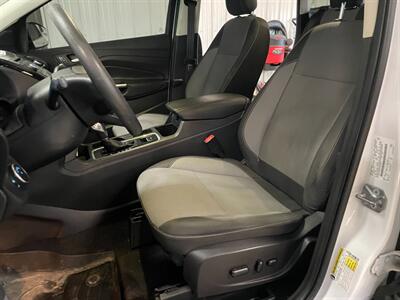 2018 Ford Escape SE   - Photo 15 - Saint Louis, MI 48880-9800