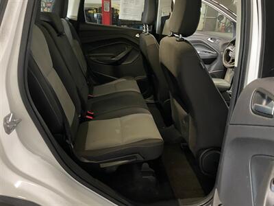 2018 Ford Escape SE   - Photo 18 - Saint Louis, MI 48880-9800