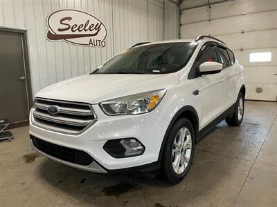 2018 Ford Escape SE   - Photo 2 - Saint Louis, MI 48880-9800