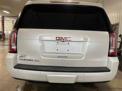 2016 GMC Yukon XL SLT   - Photo 6 - Saint Louis, MI 48880-9800