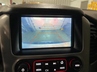 2016 GMC Yukon XL SLT   - Photo 13 - Saint Louis, MI 48880-9800