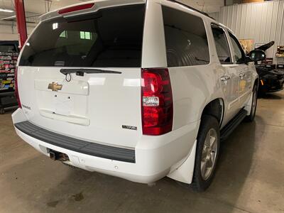 2009 Chevrolet Tahoe LT   - Photo 6 - Saint Louis, MI 48880-9800