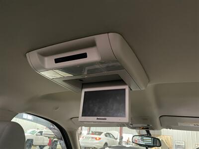 2009 Chevrolet Tahoe LT   - Photo 13 - Saint Louis, MI 48880-9800