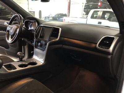 2015 Jeep Grand Cherokee Altitude   - Photo 19 - Saint Louis, MI 48880-9800