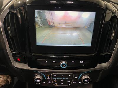 2018 Chevrolet Traverse LT Cloth   - Photo 14 - Saint Louis, MI 48880-9800