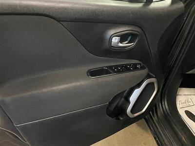 2020 Jeep Renegade Sport   - Photo 23 - Saint Louis, MI 48880-9800