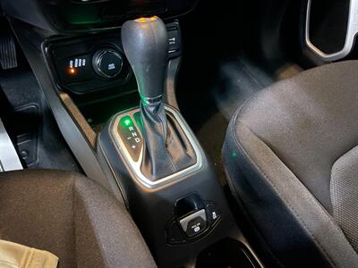2020 Jeep Renegade Sport   - Photo 15 - Saint Louis, MI 48880-9800